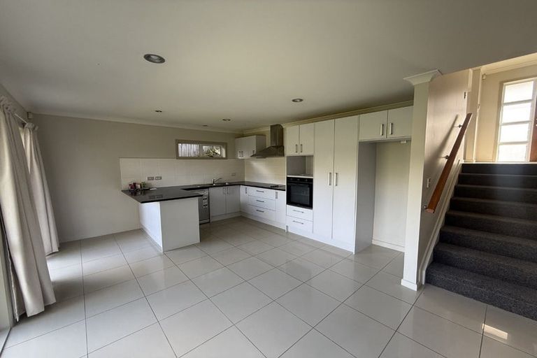 Photo of property in 111a Triangle Road, Massey, Auckland, 0614