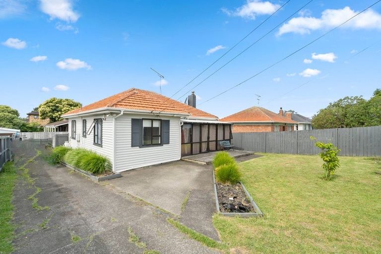 Photo of property in 1/18 Ashlynne Avenue, Papatoetoe, Auckland, 2025