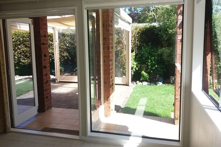 Photo of property in 17a Kowhai Grove, Waikanae, 5036