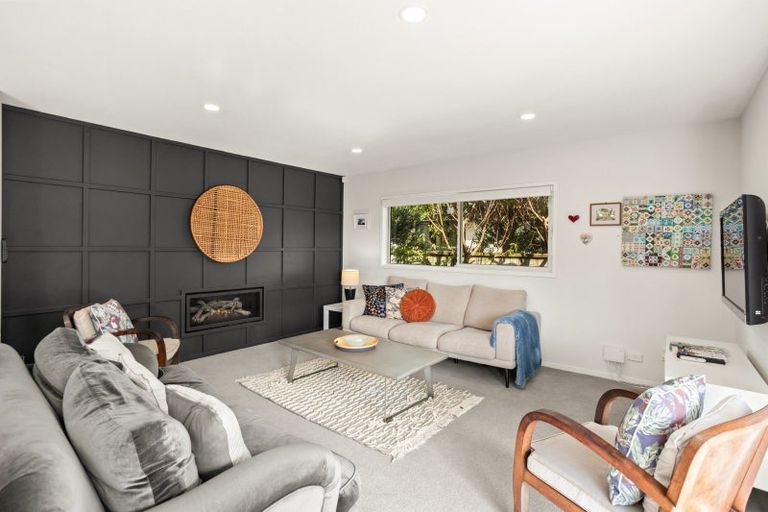 Photo of property in 31 Meadow Drive, Whitianga, 3510