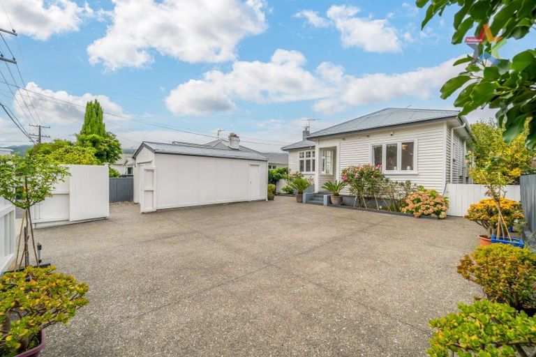 Photo of property in 140 Knights Road, Hutt Central, Lower Hutt, 5010