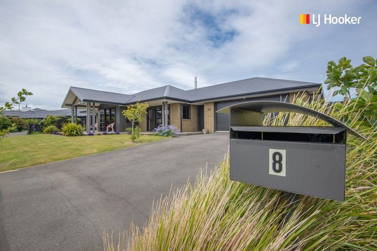 Photo of property in 8 Carrick Place, Mosgiel, 9024