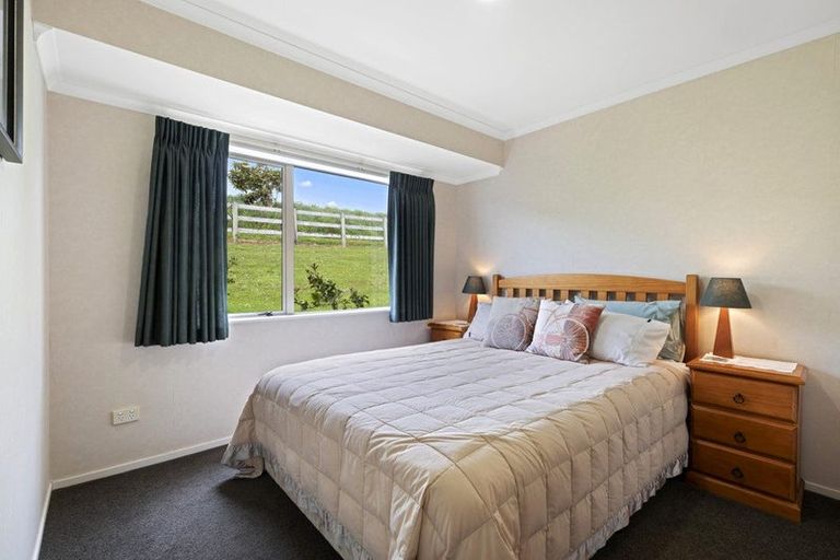 Photo of property in 215 Oyster Point Road, Kaukapakapa, Warkworth, 0984