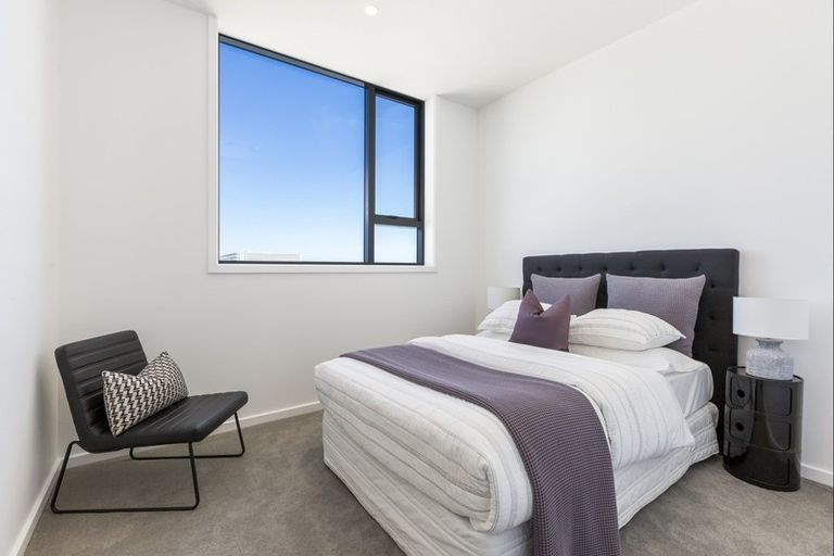 Photo of property in 6/14 Tamariki Avenue, Orewa, 0931