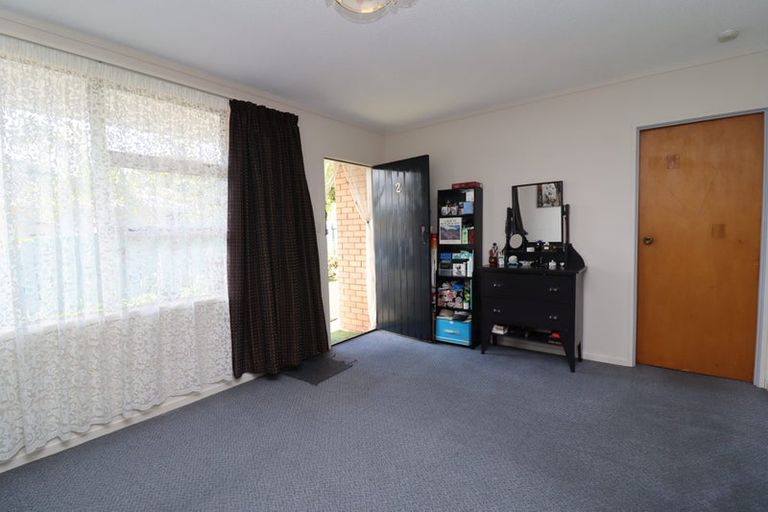 Photo of property in 2/81 Seabrook Avenue, New Lynn, Auckland, 0600
