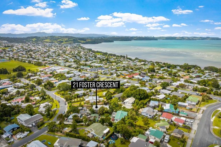 Photo of property in 21 Foster Crescent, Snells Beach, 0920