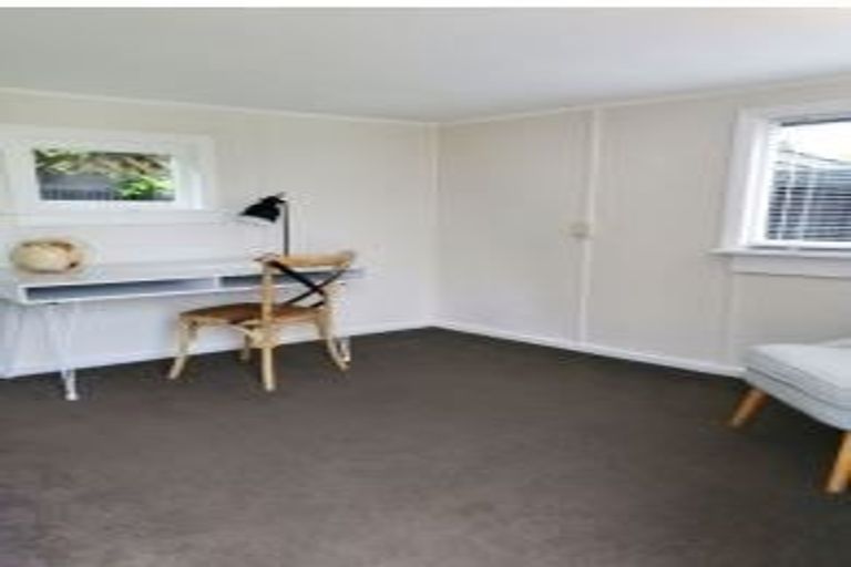 Photo of property in 129 Kerrs Road, Avonside, Christchurch, 8061