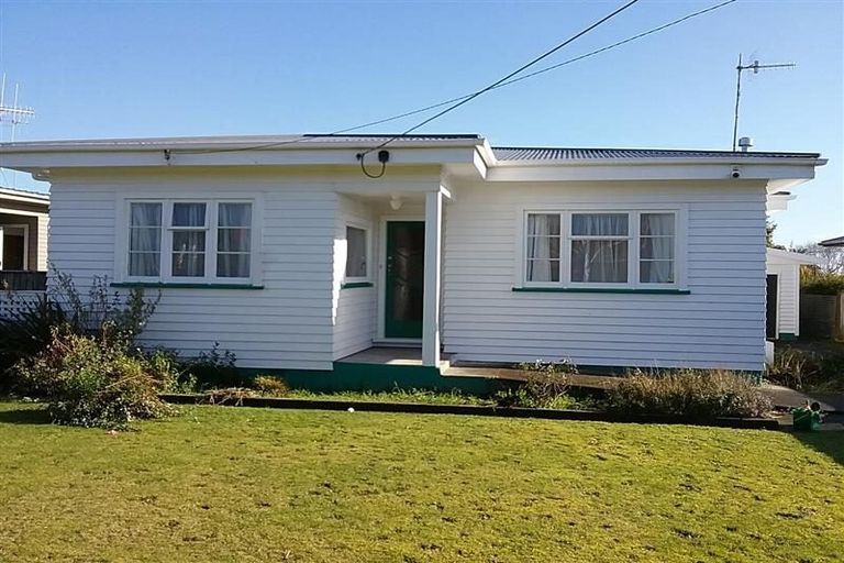 Photo of property in 25 Bowen Street, Levin, 5510