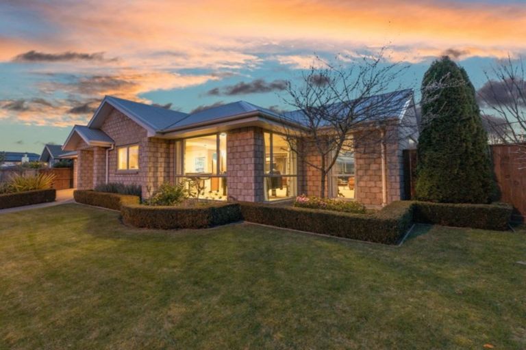 Photo of property in 7 Applefield Court, Northwood, Christchurch, 8051