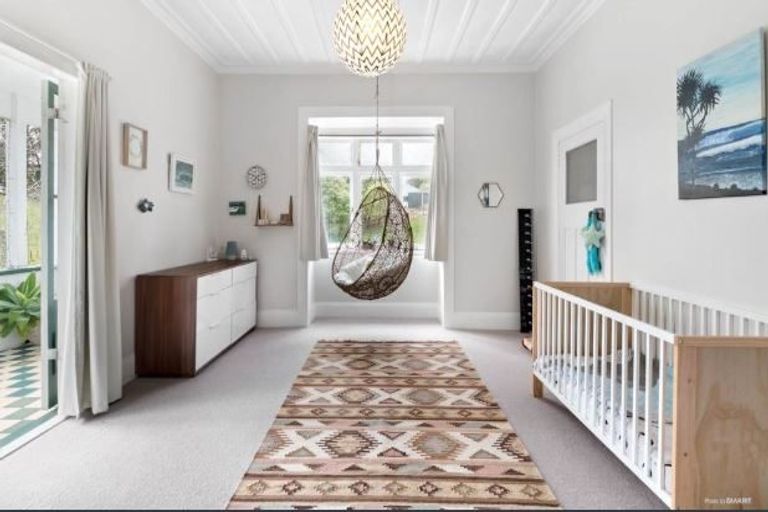 Photo of property in 37 Cameron Road, Waiuku, 2681