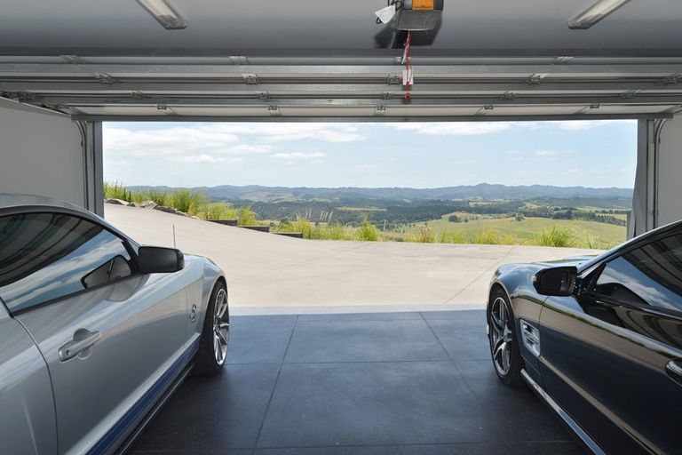 Photo of property in 77 Rangiuru Drive, Parua Bay, Onerahi, 0192