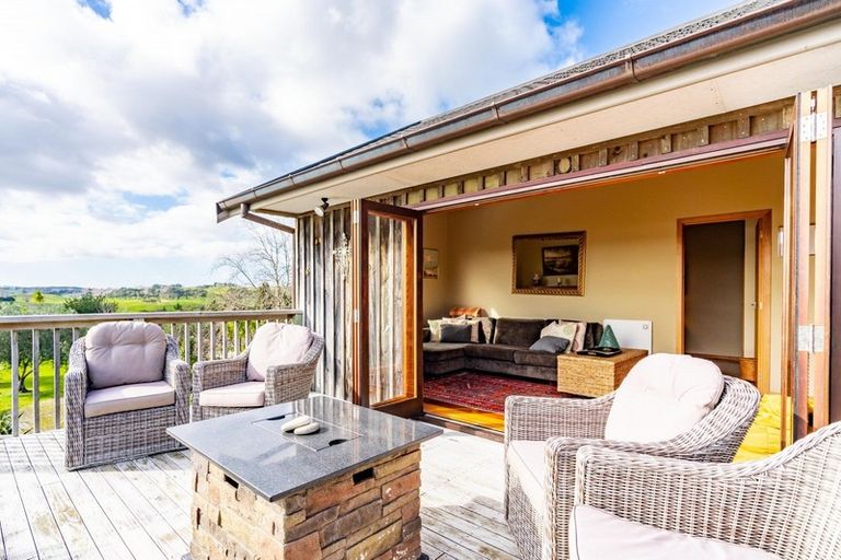 Photo of property in 158 Rangiora Road, Kaiwaka, 0573