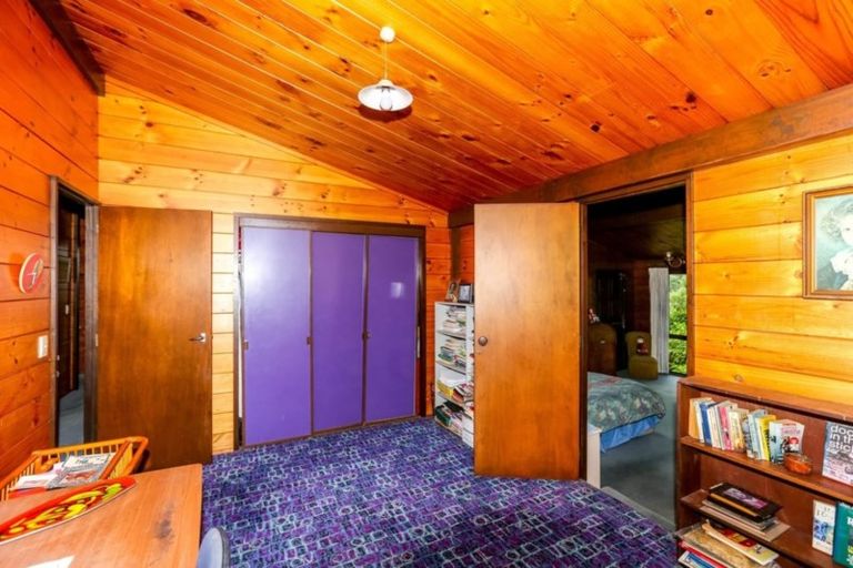 Photo of property in 18 Saint Ives Grove, Whalers Gate, New Plymouth, 4310