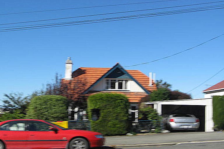 Photo of property in 9 Wharfe Street, South Hill, Oamaru, 9400