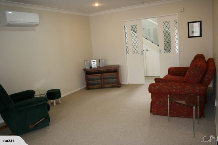 Photo of property in 14 Moore Crescent, Carterton, 5713