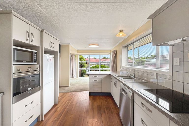 Photo of property in 33 Rountree Street, Upper Riccarton, Christchurch, 8041