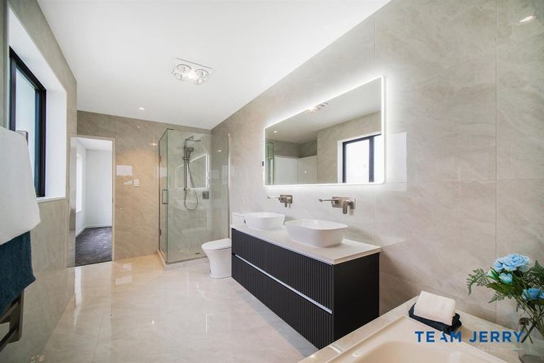 Photo of property in 8 Kakau Lane, Flat Bush, Auckland, 2019