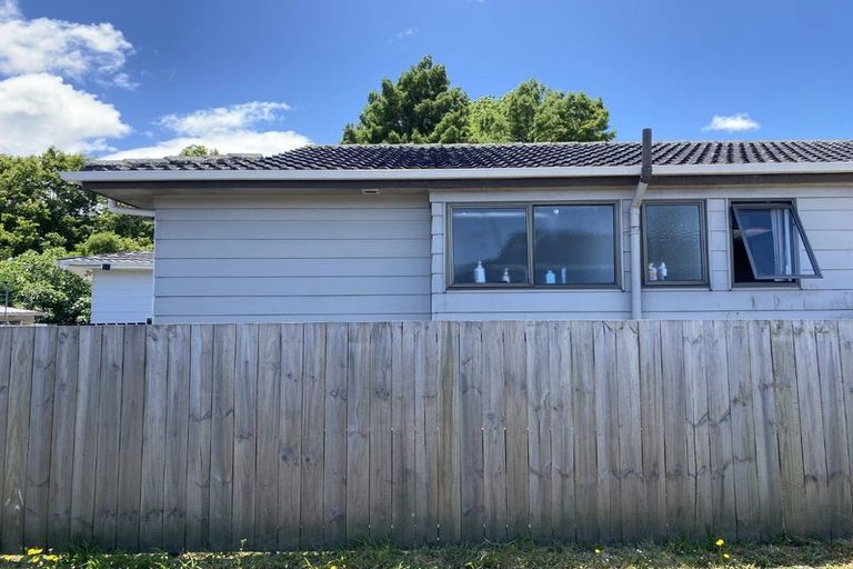 Photo of property in 8a Quintal Place, Papatoetoe, Auckland, 2025