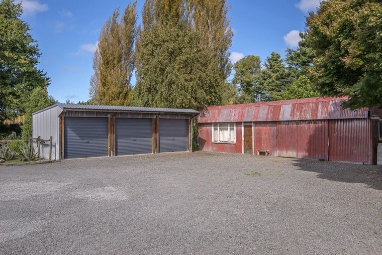 Photo of property in 21 Mcsaveneys Road, Marshland, Christchurch, 8051