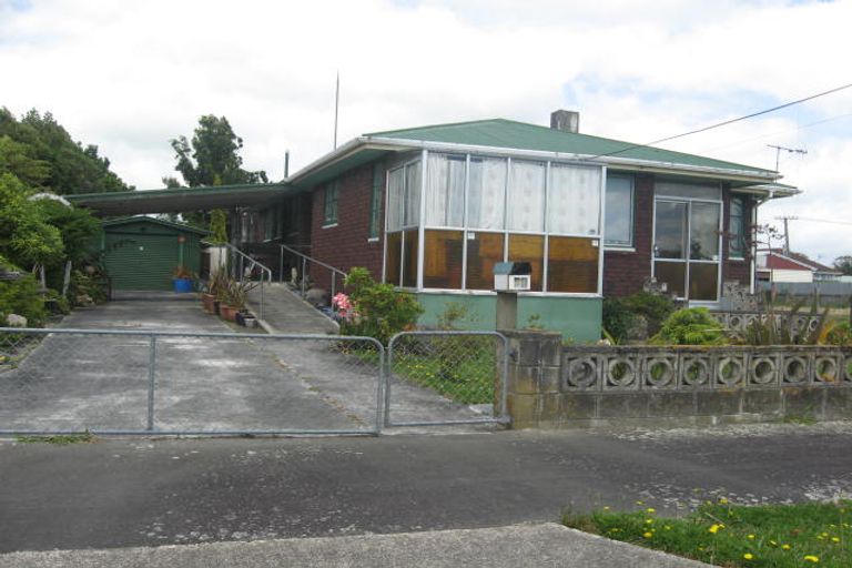 Photo of property in 44 Edward Street, Pahiatua, 4910