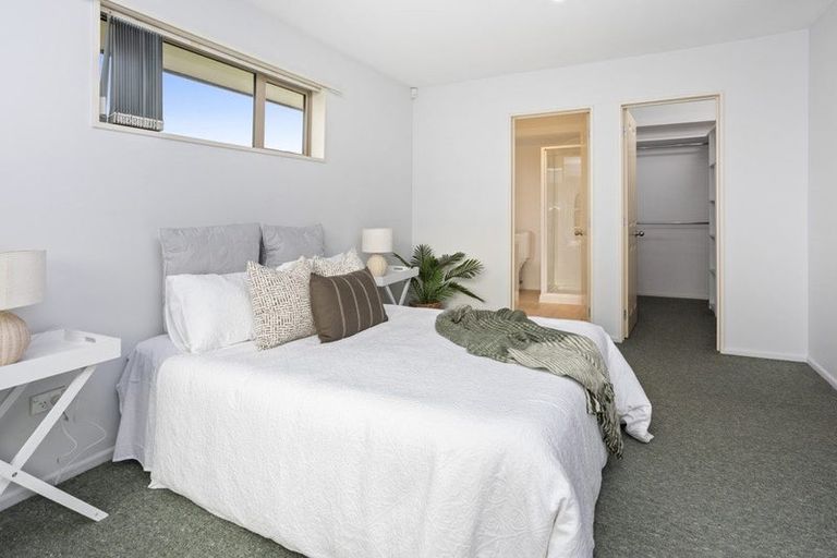 Photo of property in 28 Awatea Gardens, Wigram, Christchurch, 8042