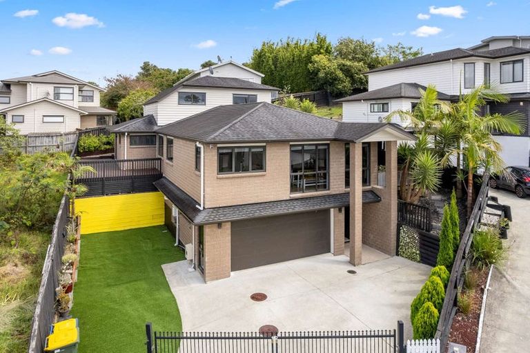 Photo of property in 12 San Casello Rise, Henderson, Auckland, 0612