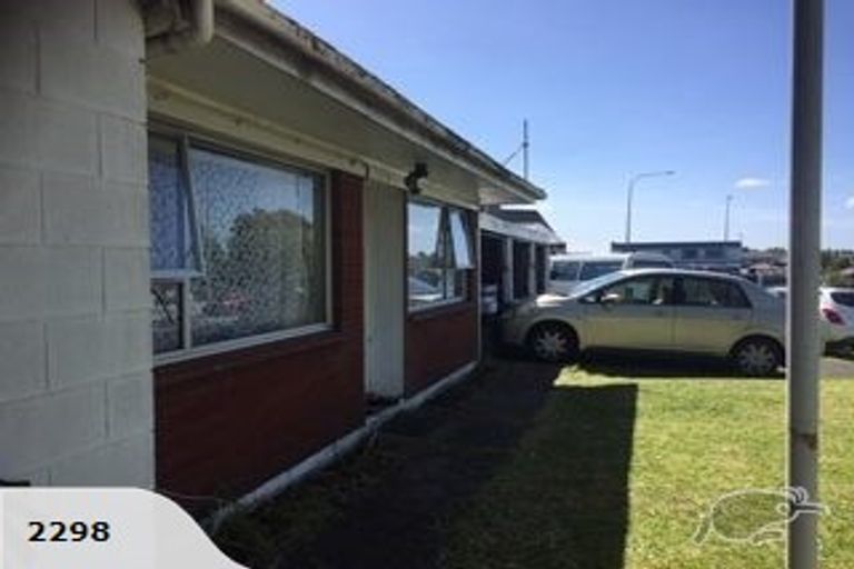 Photo of property in 2/124 Station Road, Papatoetoe, Auckland, 2025
