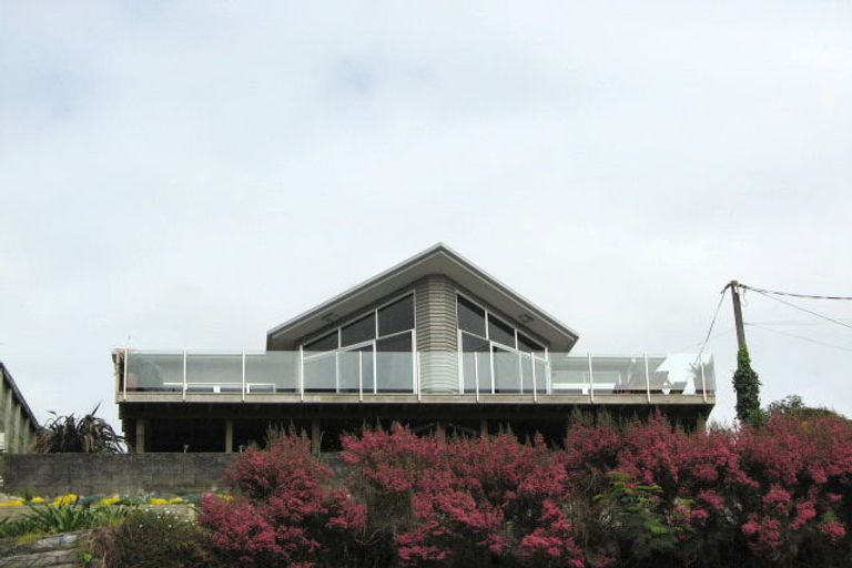 Photo of property in 22 Bonithon Avenue, Moturoa, New Plymouth, 4310