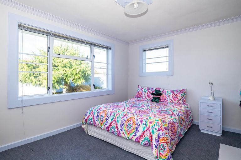 Photo of property in 2 Sutter Street, Seaview, Timaru, 7910