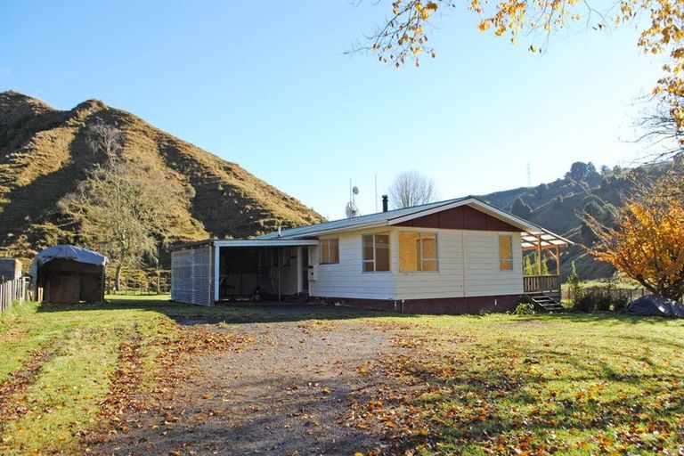 Photo of property in 123 Prospect Road, Whangamomona, Stratford, 4396