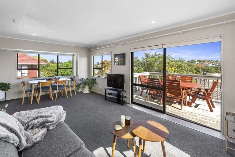 Photo of property in 133a Vodanovich Road, Te Atatu South, Auckland, 0610