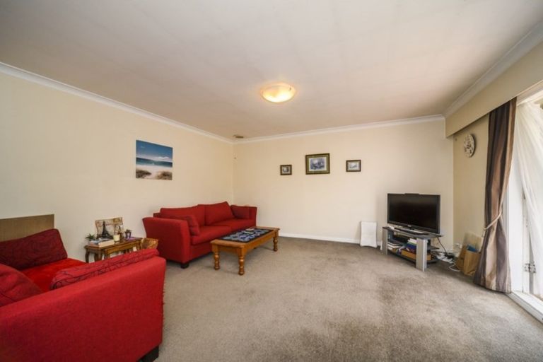 Photo of property in 8 Lambert Street, Marton, 4710