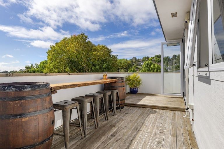 Photo of property in 26 Killygordon Place, Massey, Auckland, 0614