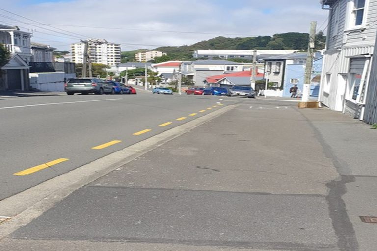 Photo of property in 140 Tasman Street, Mount Cook, Wellington, 6021