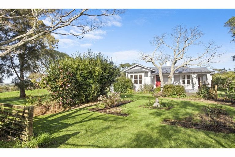 Photo of property in 1085 Awhitu Road, Pollok, Waiuku, 2683