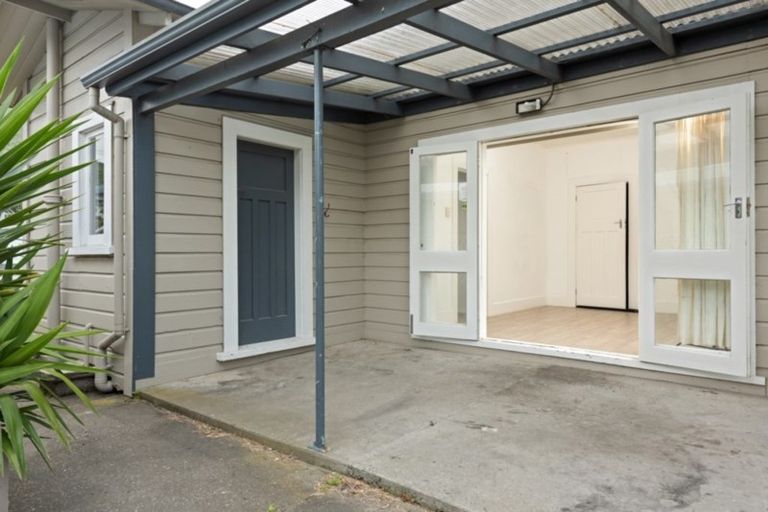 Photo of property in 16 Buller Street, Picton, 7220