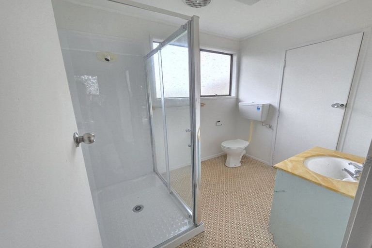 Photo of property in 226 Mahia Road, Weymouth, Auckland, 2103