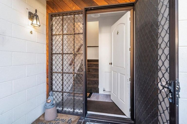 Photo of property in 4/1312 Hinemoa Street, Rotorua, 3010