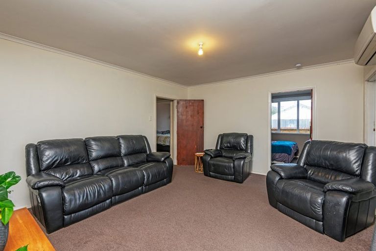 Photo of property in 1 Collins Crescent, Feilding, 4702