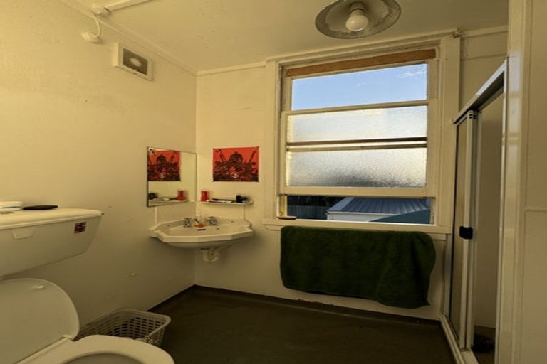 Photo of property in 14 Prince Street, Mount Victoria, Wellington, 6011