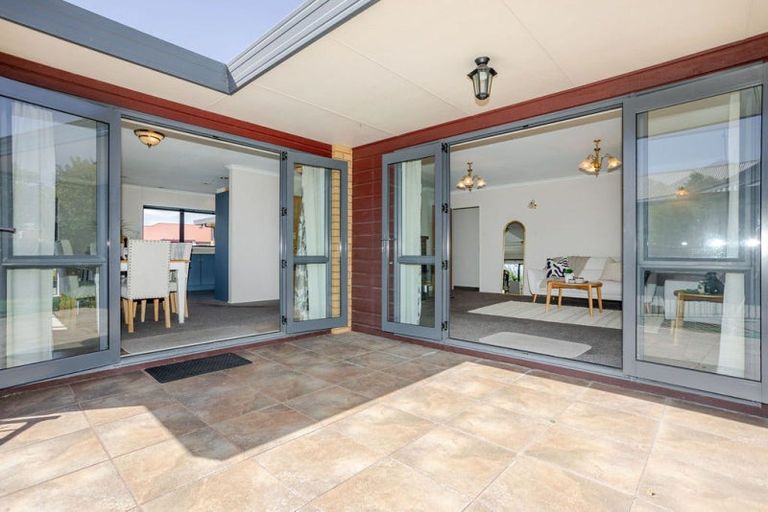 Photo of property in 19 King Street, Dannevirke, 4930