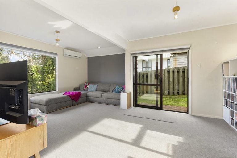 Photo of property in 85 Percy Dyett Drive, Karori, Wellington, 6012