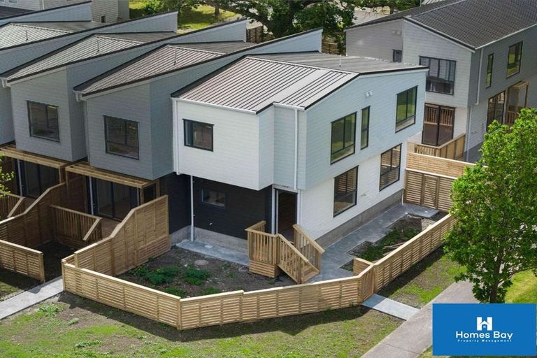 Photo of property in 2 Kuaka Drive, Takanini, 2112