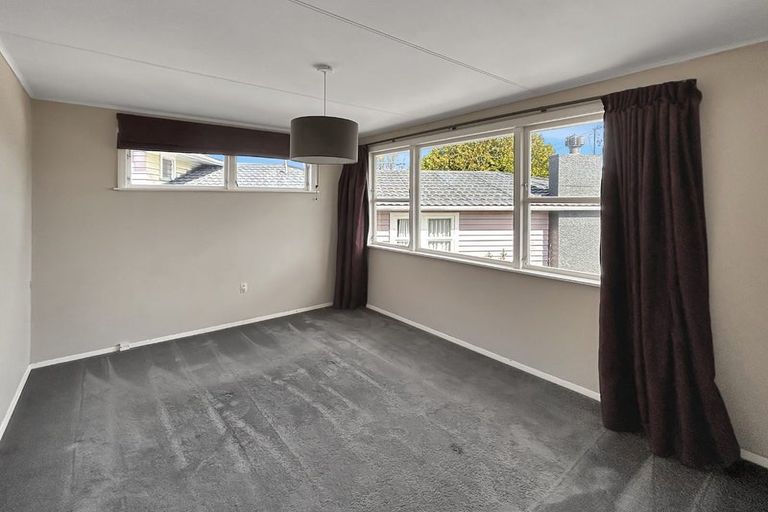 Photo of property in 18 Slacks Road, Awapuni, Palmerston North, 4412
