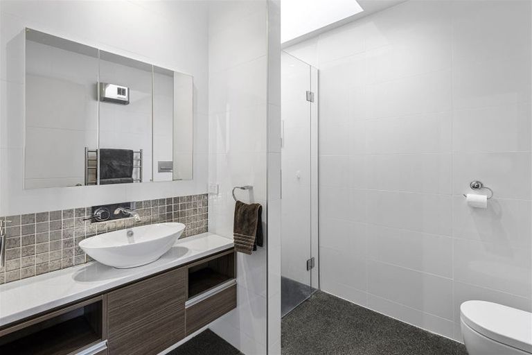 Photo of property in 97e Englefield Road, Northwood, Christchurch, 8051