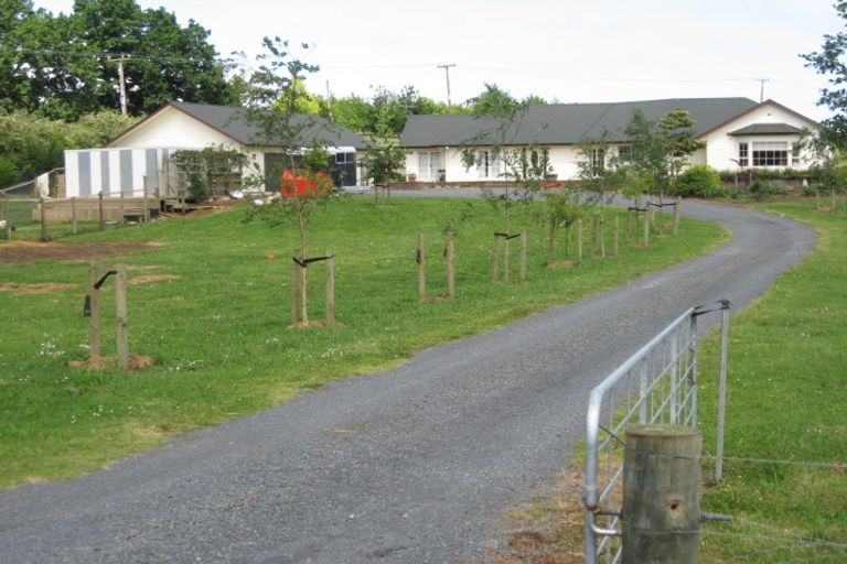 Photo of property in 126 Ponga Road, Opaheke, Papakura, 2584