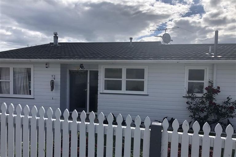 Photo of property in 115 Major Drive, Kelson, Lower Hutt, 5010