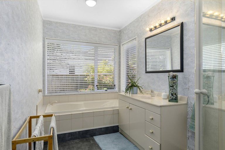 Photo of property in 2/21 Sharpe Crescent, Wainuiomata, Lower Hutt, 5014