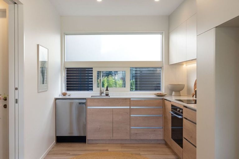 Photo of property in 2/17 Puriri Street, Woburn, Lower Hutt, 5010