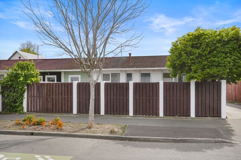Photo of property in 2/39 Trafalgar Street, St Albans, Christchurch, 8014